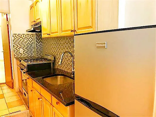 Rented by Friedman Roth Realty | media 22