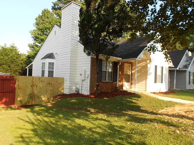 1220 Scripps Ct SW — Photo 2