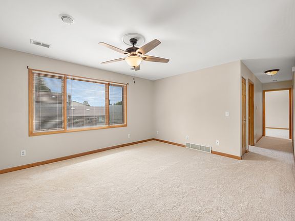 3rd image of 1833 Kerrybrook Ct
