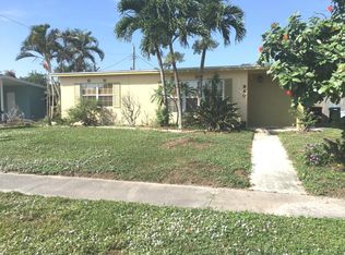 960 Abeto St NE, Palm Bay, FL 32905