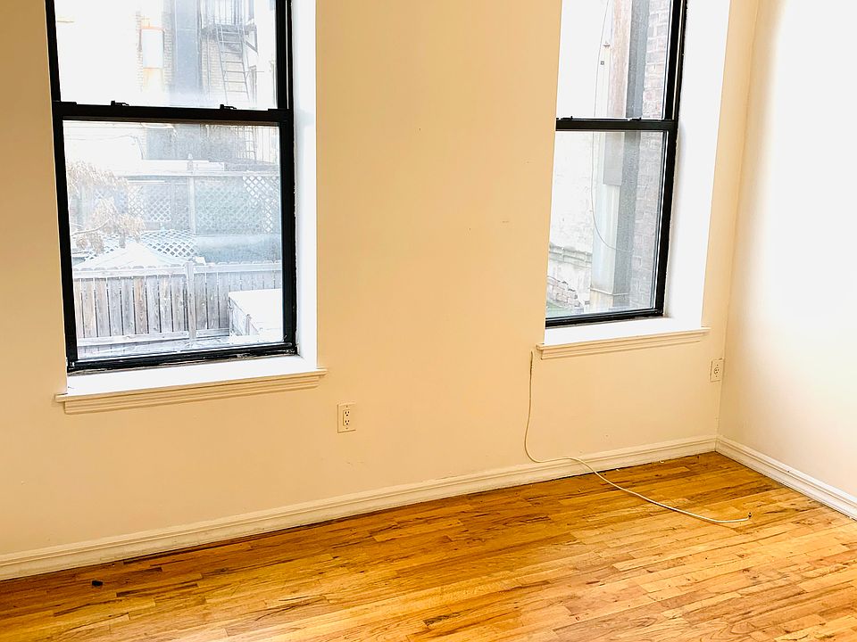 2nd image of 953 2nd Ave APT 3R