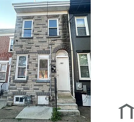 3 bed, $1,700 — Photo 1