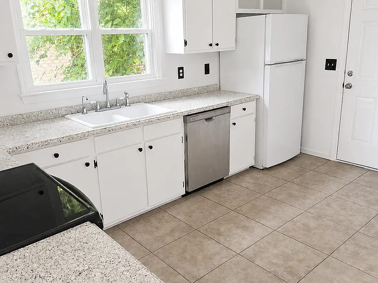 142 Braly Dr — Photo 4