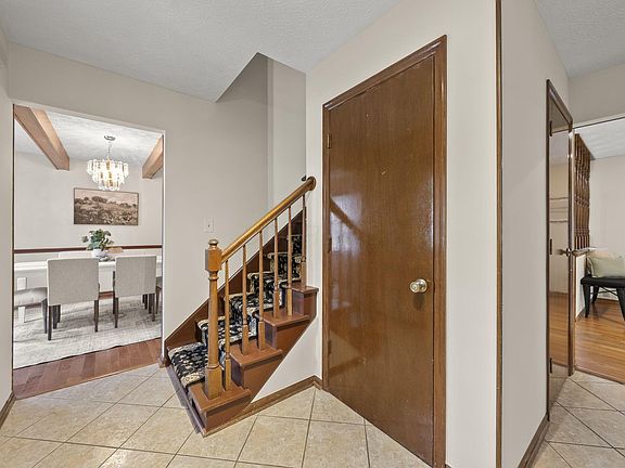 5th image of 661 Mirandy Pl
