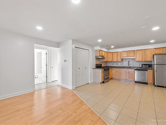 3rd image of 8802 Briar Ct APT 3A