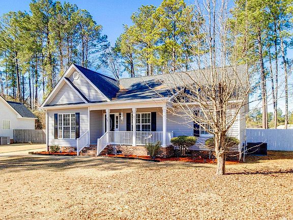 3rd image of 15 Freedom Ln