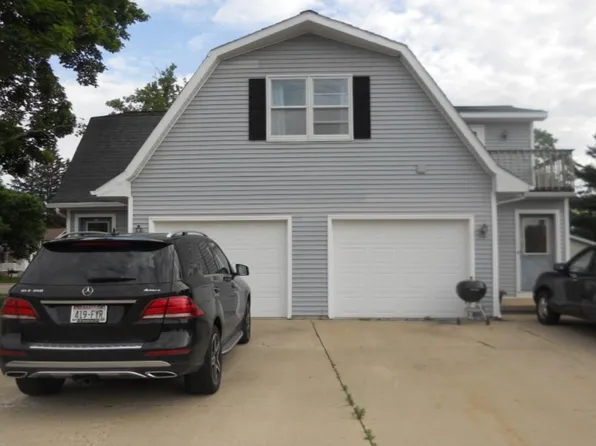 1126-1128 Madison St #1126, Black Earth, WI 53515