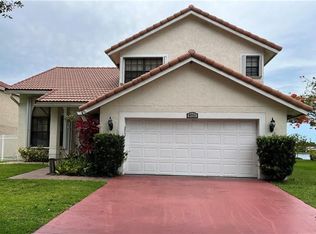 8721 SW 14th St, Hollywood, FL 33025