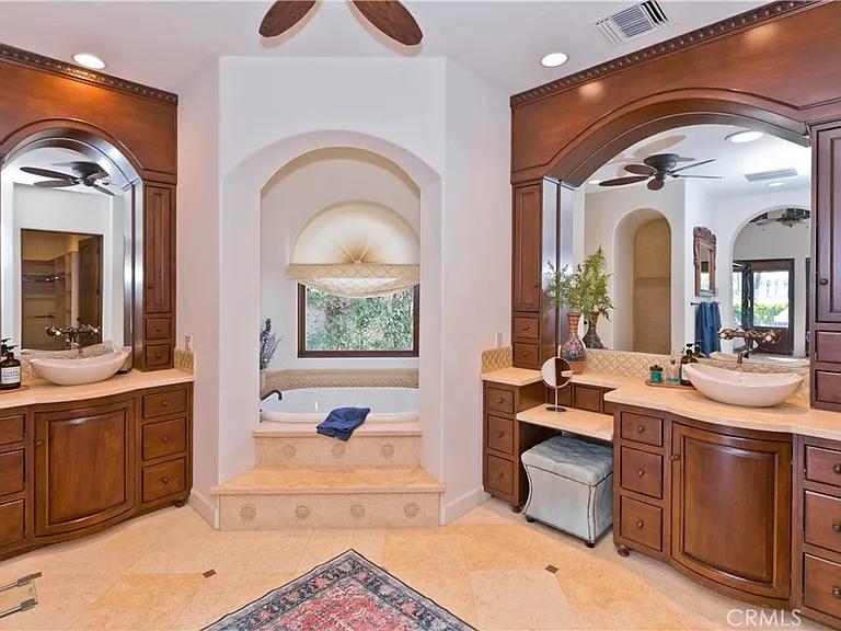 56145 Village Dr — Photo 27