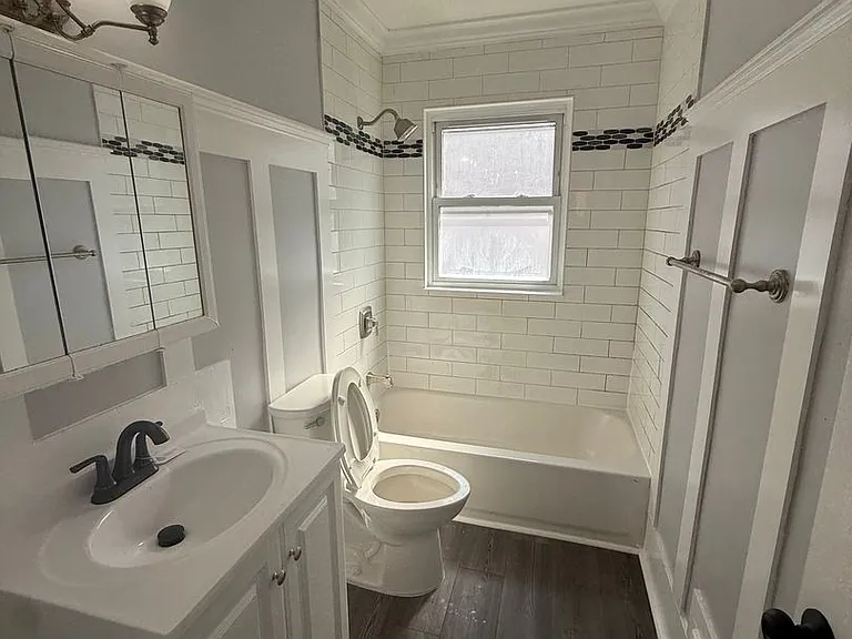 21230 Tracy Ave — Photo 7