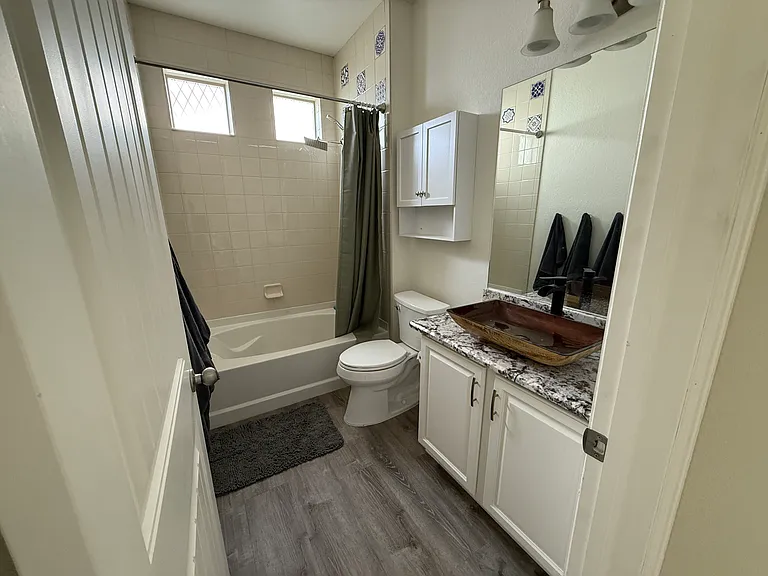4910 Cathay Ct — Photo 26