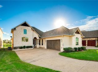 2730 Point Vw, Cedar Hill, TX 75104