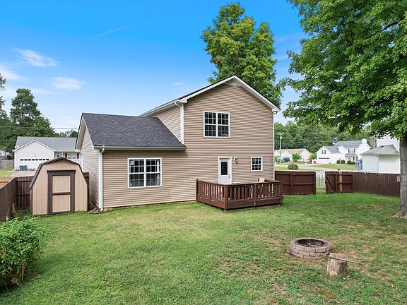 4th image of 1388 Scrub Oak Dr