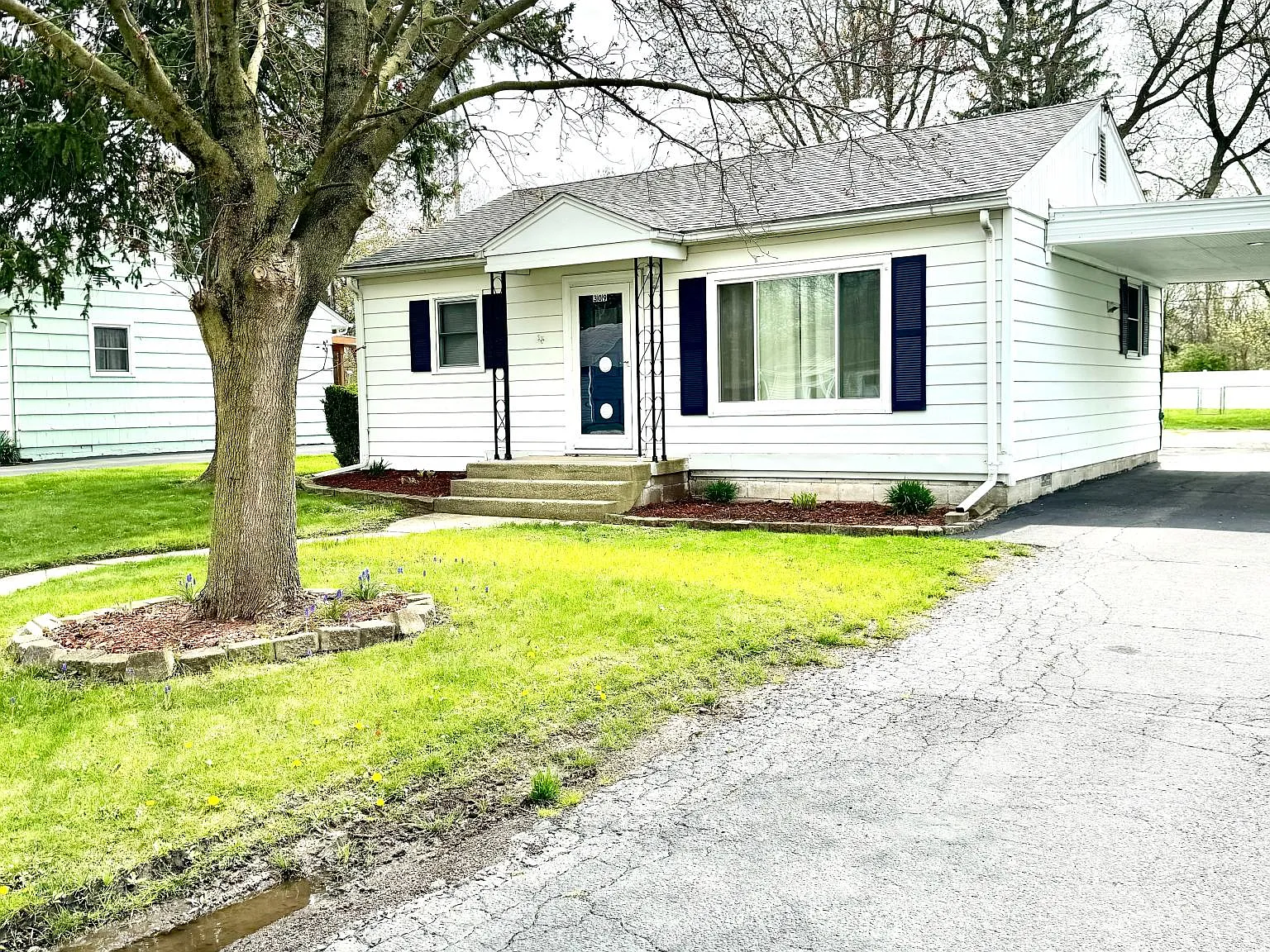 3 bed, $1,650 — Photo 2