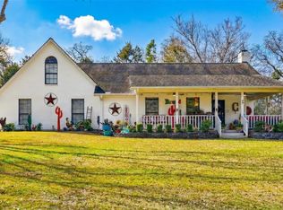 540 Hickory Creek Rd, Bellville, TX 77418