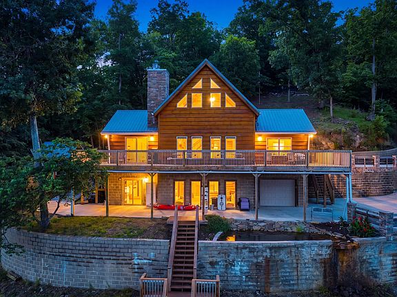 4th image of 857 Wilderness Dr