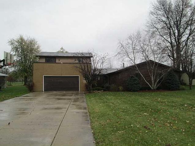1st image of 5 Fairway Dr