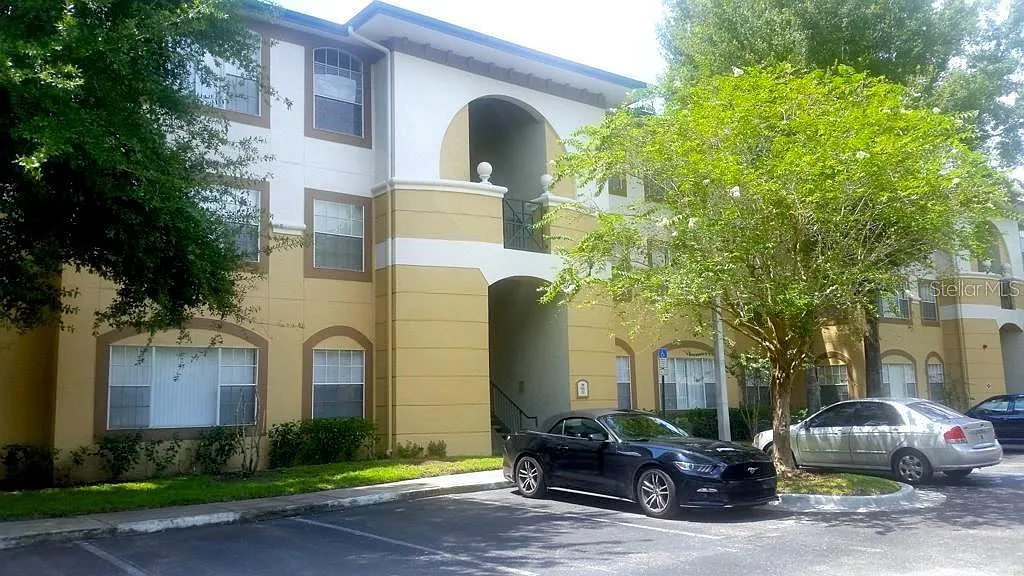 3 bed, 1336 sqft, $1,775 — Photo 1