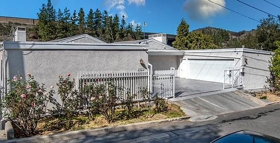 4th image of 2063 Lilac Ln