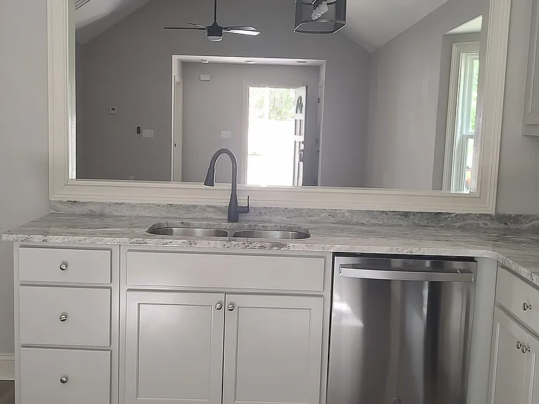 13 Brown St — Photo 3