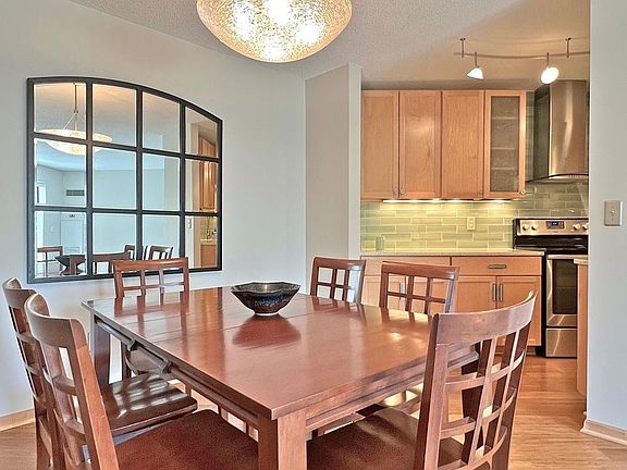 3rd image of 1425 W 28th St APT 306