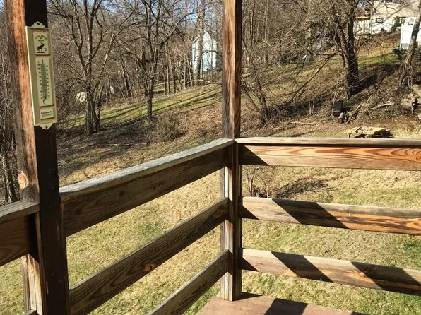 227 N. Jefferson Ave, 227 N Jefferson Ave APT 2, Canonsburg, PA 15317