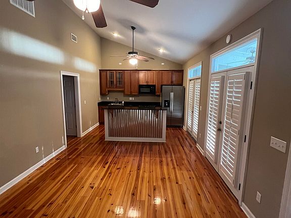 2nd image of 32865 Range Ln