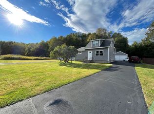 217 Morris Rd, Schenectady, NY 12303