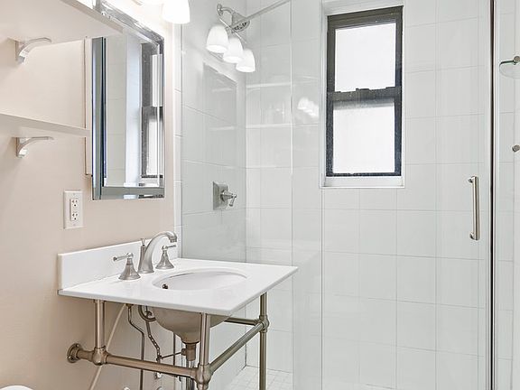 5th image of 4136 51st St APT B6