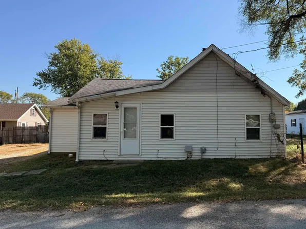 116 Oaklawn Ter, Creve Coeur, IL 61610
