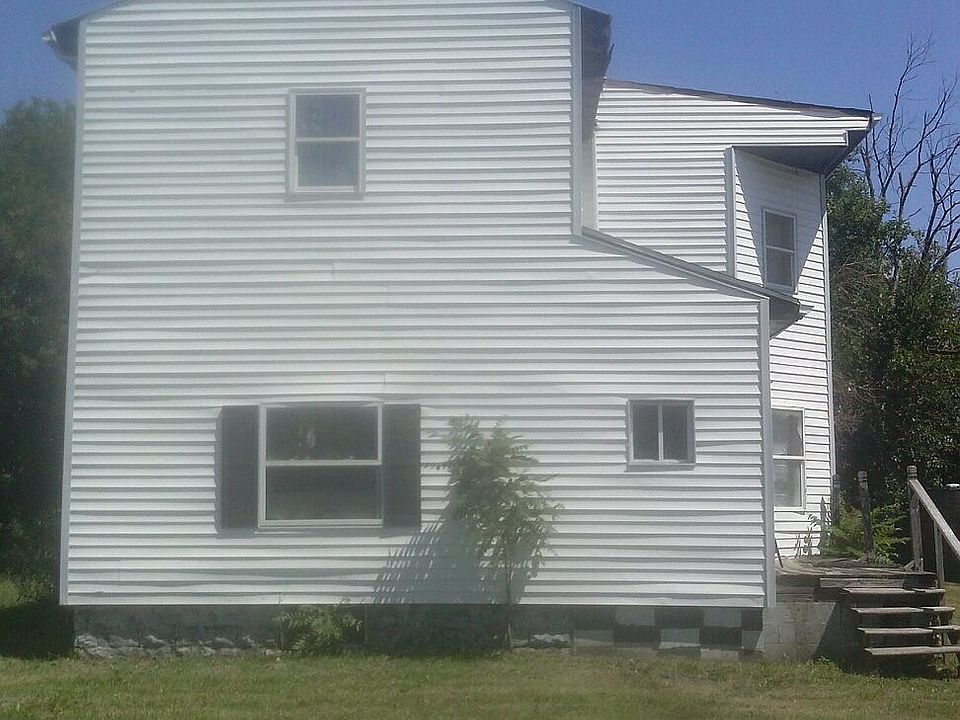 2nd image of 1142 N Schuyler Ave