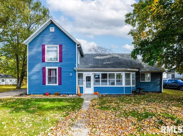 513 N Grand St, Saint David, IL 61563