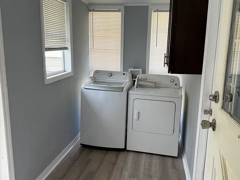 228 Gail Dr — Photo 12