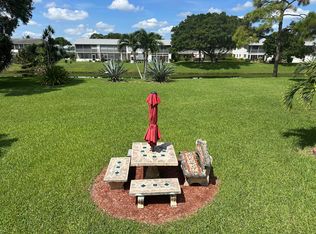 Lyndhurst B, Deerfield Beach, FL 33442