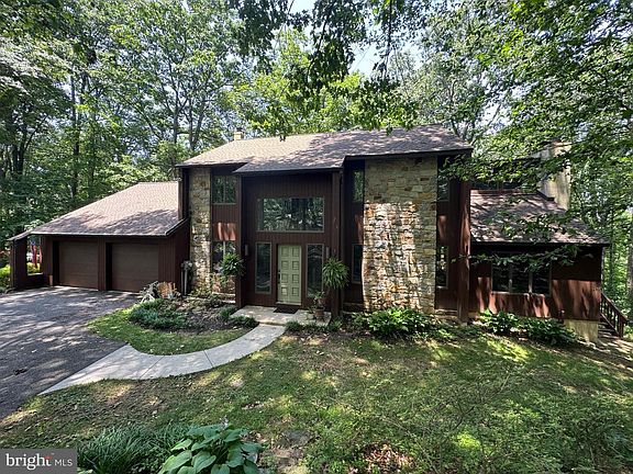 5th image of 2917 Oak Ln