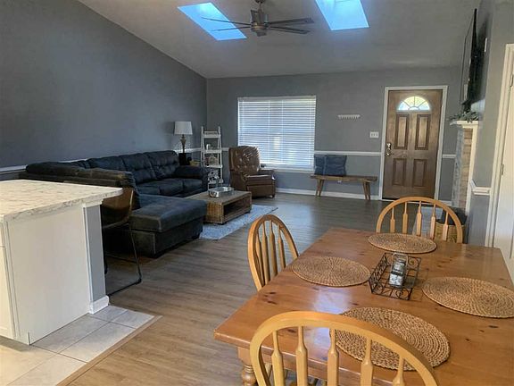 5th image of 2237 Hickory Ct