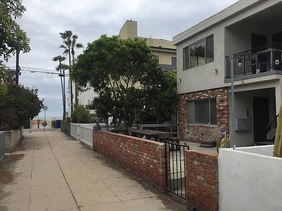 2nd image of 19 24th Ave APT 2