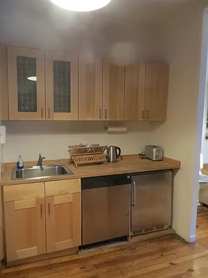 Rented by Performing Assets Corp | media 21