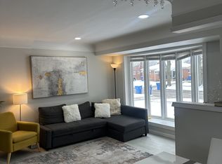 8539 Salem Ln, Dearborn Heights, MI 48127