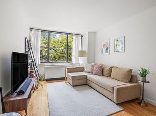 301 E 45th St APT 3C, New York, NY