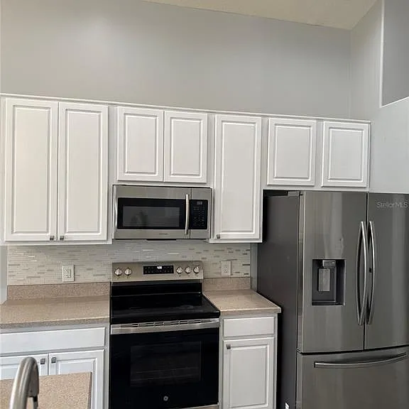 3158 Stonehurst Cir — Photo 11