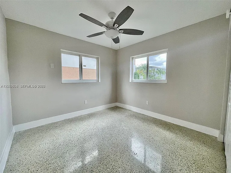 174 E 5th St #1 — Photo 6