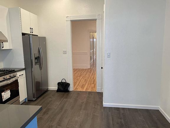 5th image of 491 Sanchez St #1F