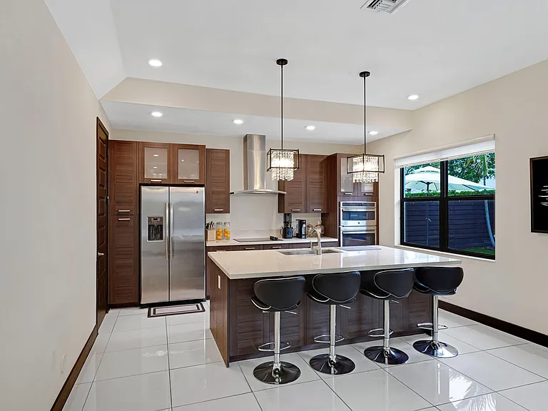 15451 NW 88th Ave — Photo 5