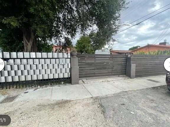 2nd image of 2215 NW 33rd St