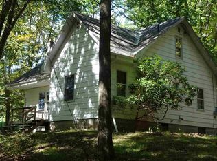 39 Frederick Dr, Shady, NY 12409