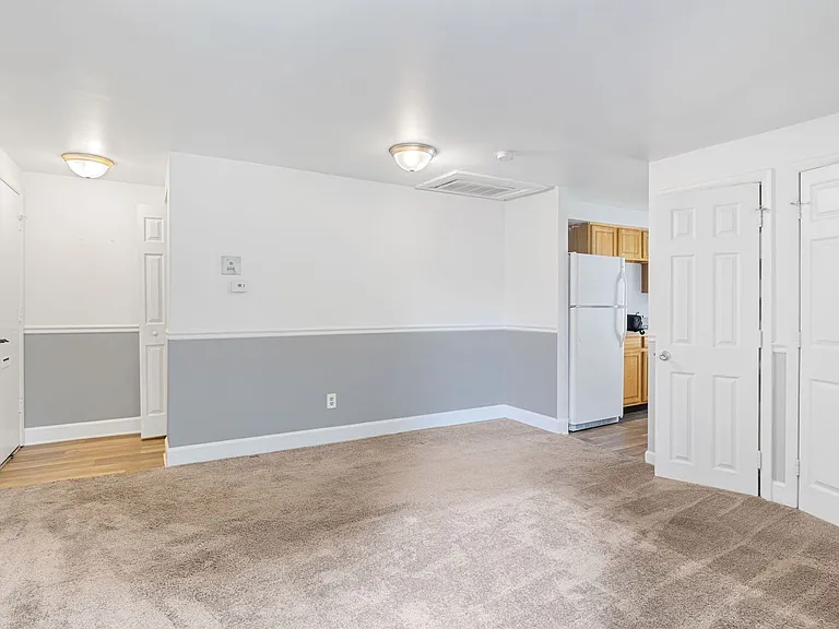 Balsam Avenue Apartments - The Villages — Photo 27
