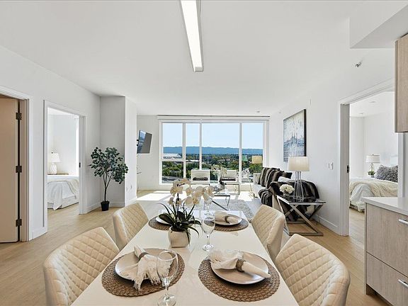 3rd image of 188 West St James Street #11204
