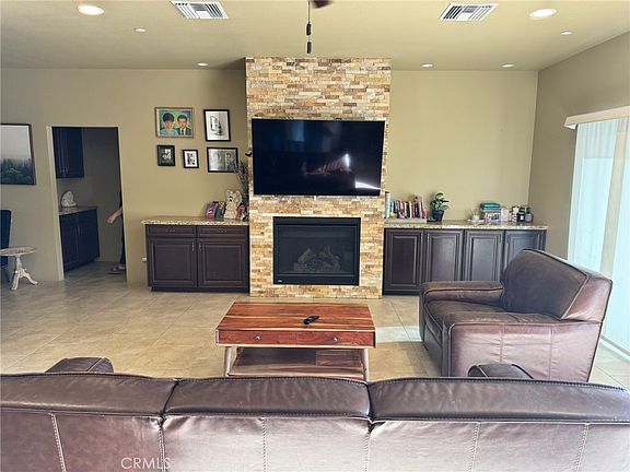 4th image of 11285 Foxdale Dr