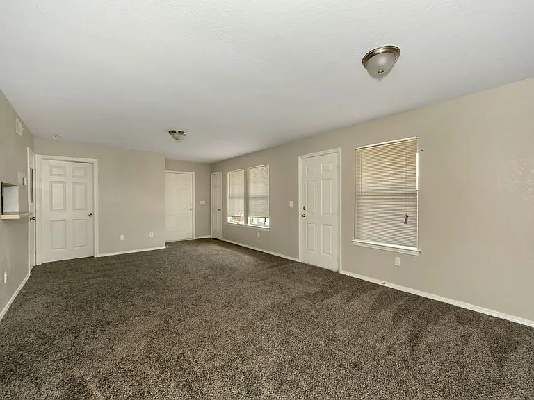 Lakeview of Ardmore — Photo 10